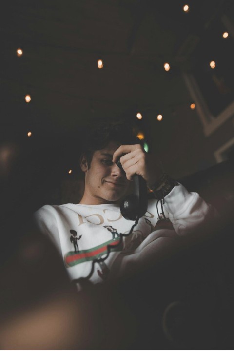  technician installing broadband